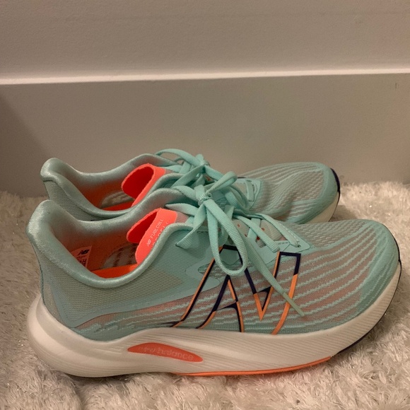 New Balance women’s shoes - Picture 1 of 6
